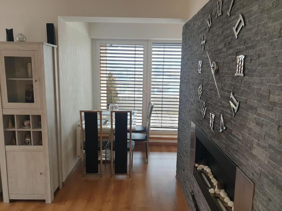 Mezonetovy Apartman V Centre Novej Dubnice Ilava Exterior photo